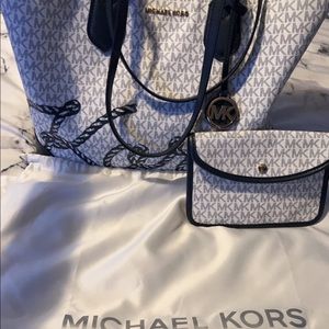 Michael kors navy and white tote bag with wallet